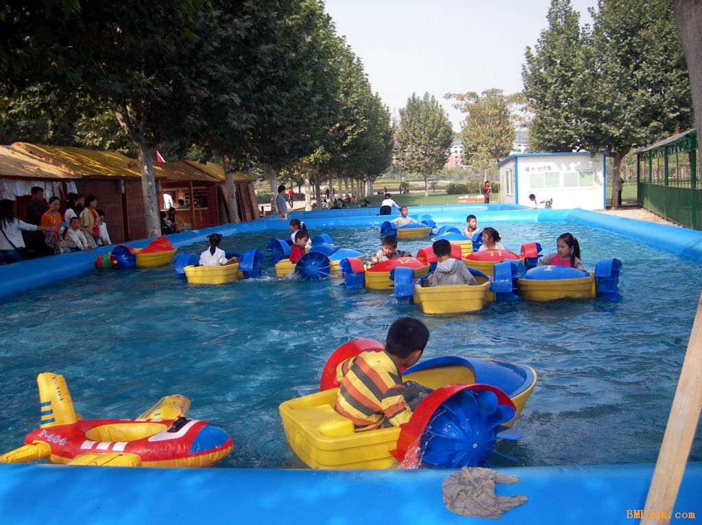 Aqua Toy Paddle Boat / Kids Water Play Paddle Boat Inflatable Boat - Image 3